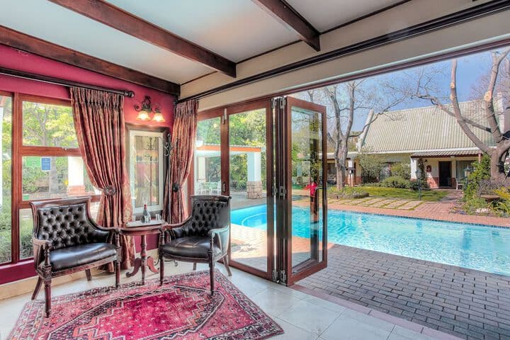 Sunninghill destination view