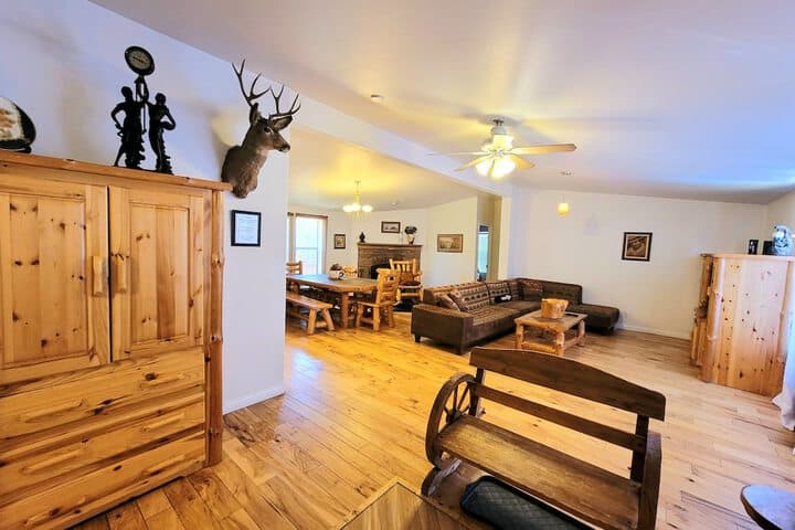 Country Club Chalet photo 3