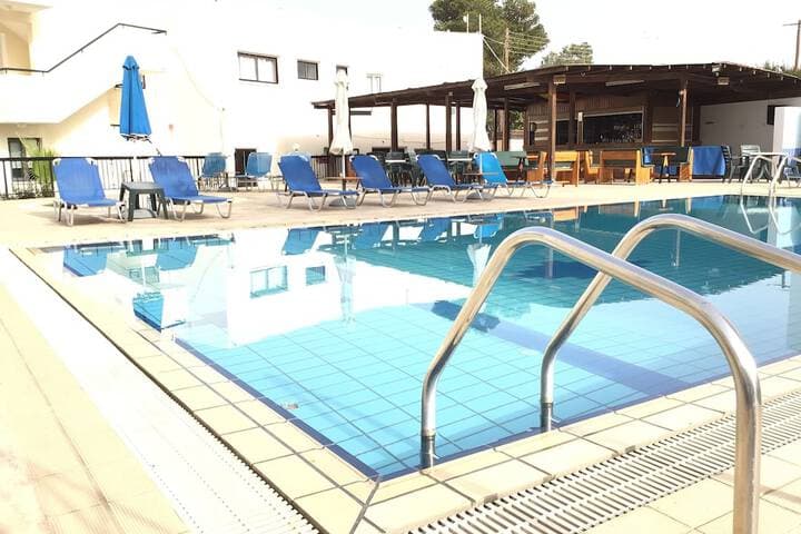 Florea Hotel Apartments photo 4