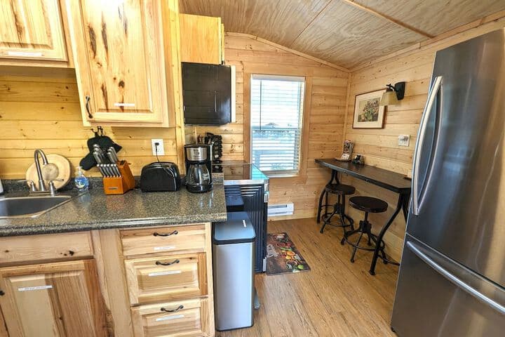 Yellowstones Treasure Cabins photo 5