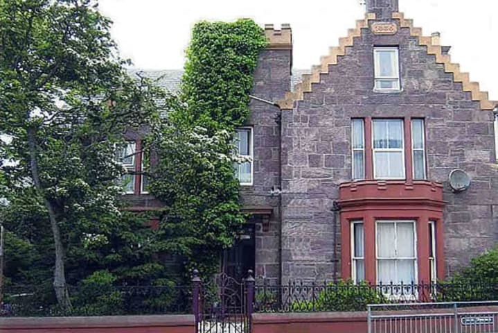 Tower Guest House photo 1