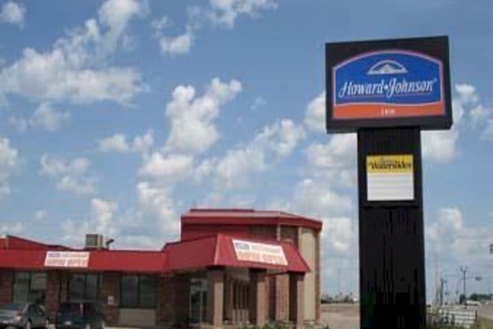 Hotel Howard Johnson Yorkton photo 2