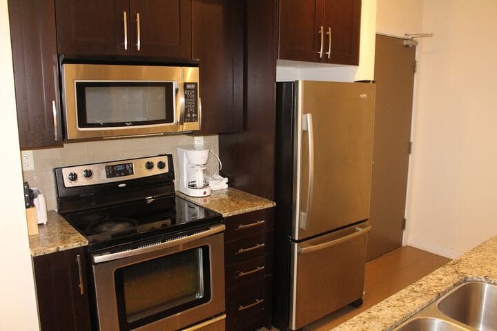 Custom Luxury Suite by Elite Suites photo 4