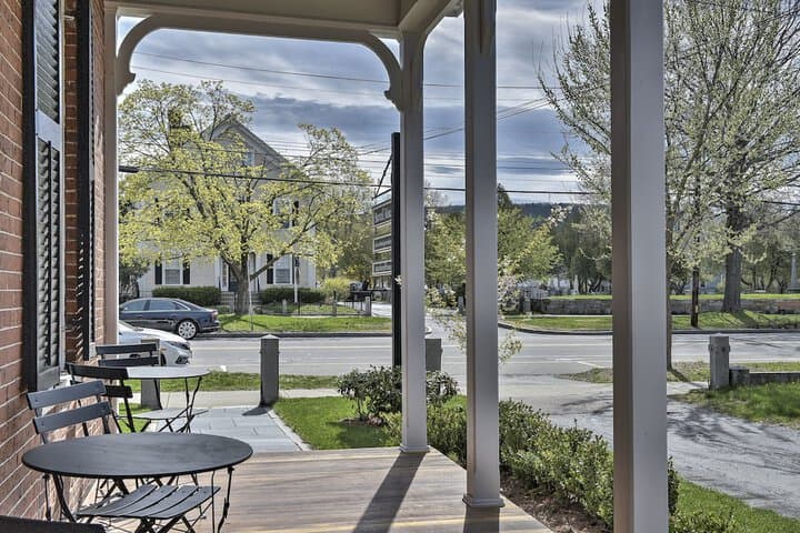 The Burrell House photo 3