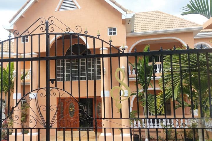 Mountain Top Villa photo 3