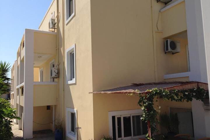Manine Apartments photo 5