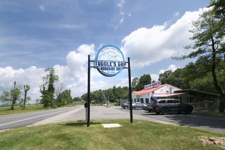 Tuggles Gap Roadside Inn Blue Ridge Parkway photo 2