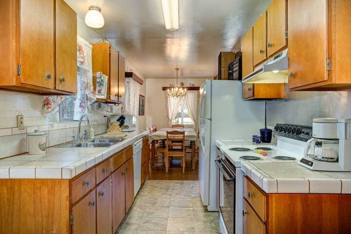 Brookside Cottage photo 2