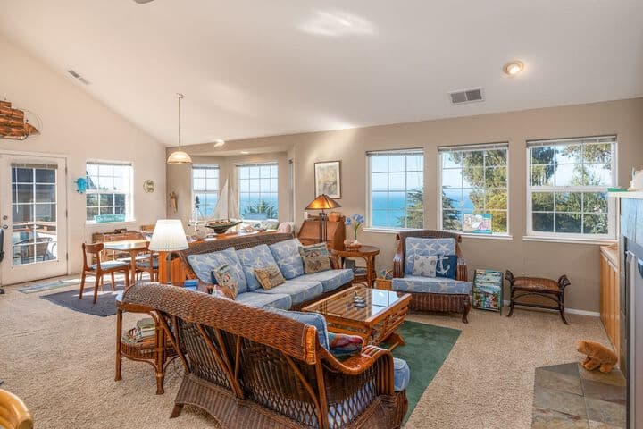 Sea Haven photo 1
