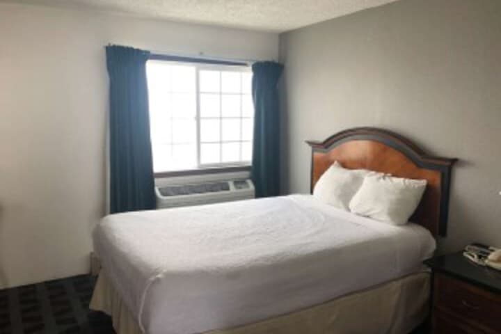 Redwood Lodge photo 3