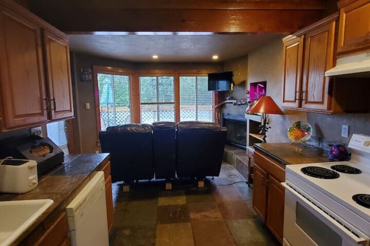 Idyllwild Bunkhouse photo 2