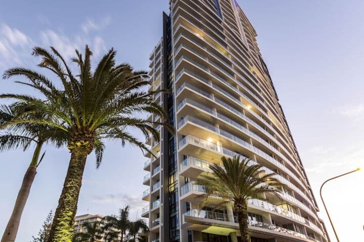 Artique Surfers Paradise photo 4