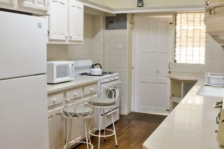 Beverley Apartments photo 2