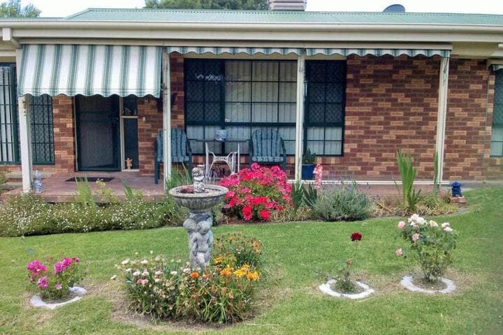 Butterfly Cottage photo 5