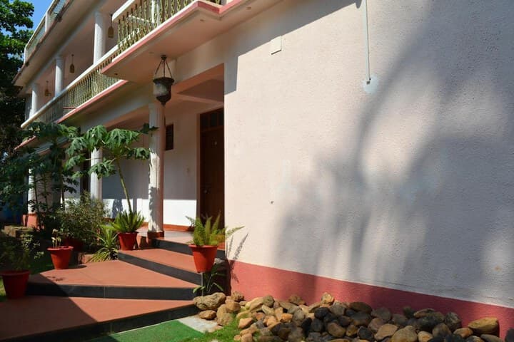Pebbles Guesthouse photo 5