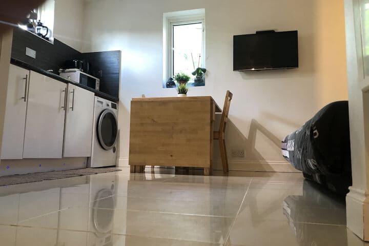 Apple House Guesthouse Heathrow Airport photo 3