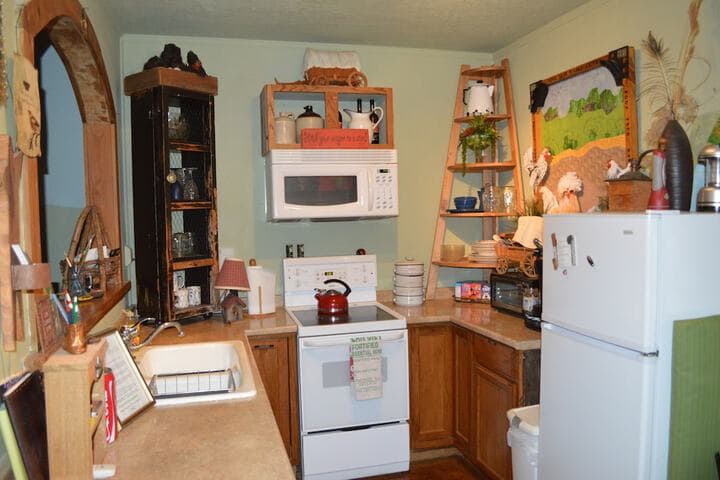 Covered Wagon B&B Guesthouse photo 3
