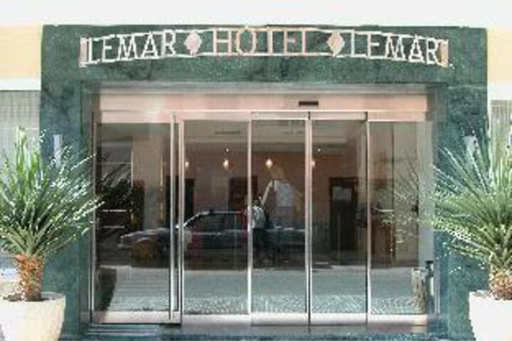 Lemar Apartments photo 3