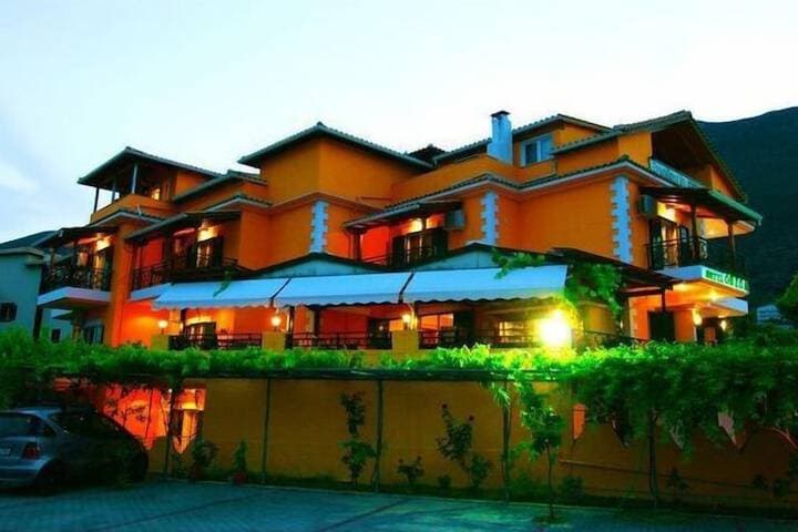 Odeon Hotel photo 5