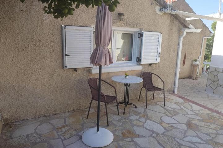Elena Apartments photo 4