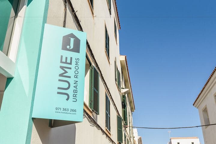 Hostal Jume Urban Rooms photo 3