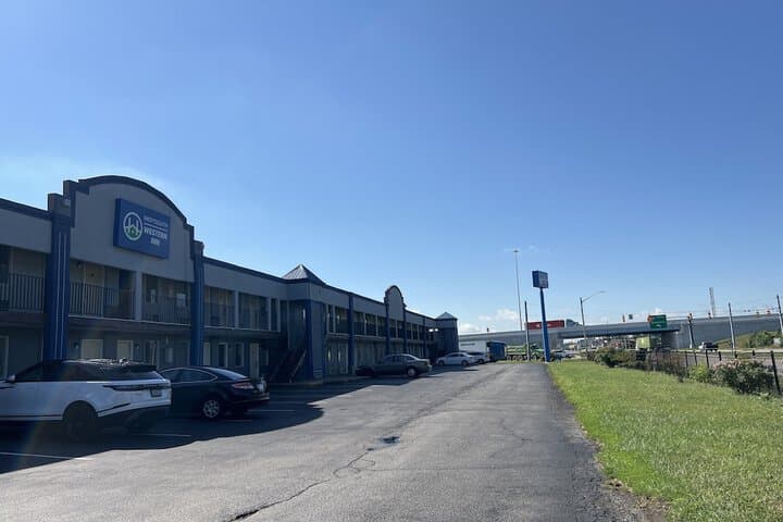 Indysouth western inn photo 2
