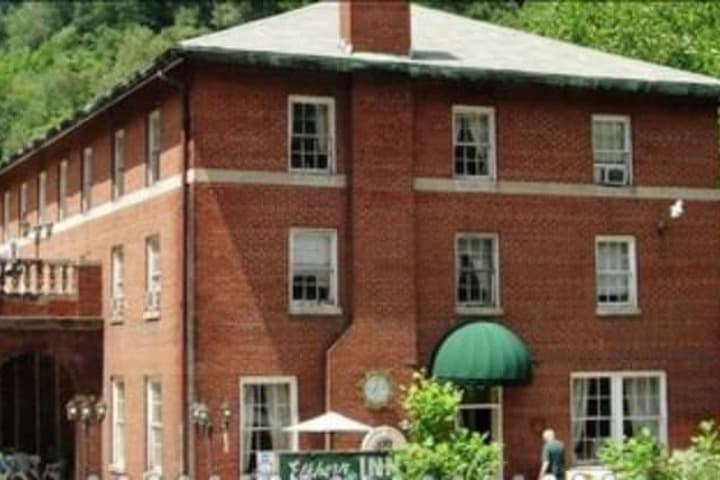 Elkhorn Inn & Theatre photo 3