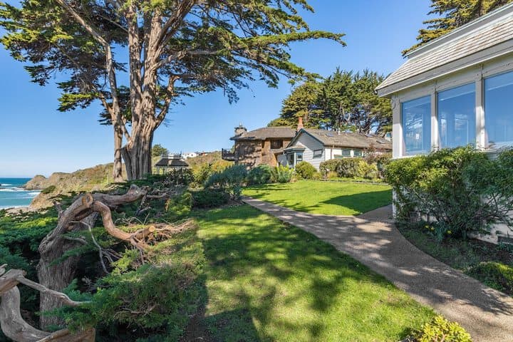 Elk Cove Inn & Spa photo 5