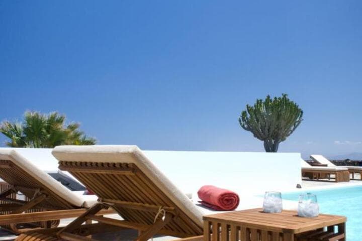 Villa V photo 3