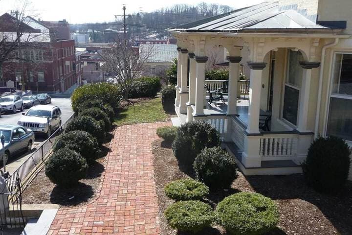 Frederick House photo 3