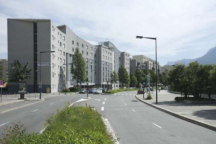 Séjours & Affaires Grenoble Marie Curie photo 2
