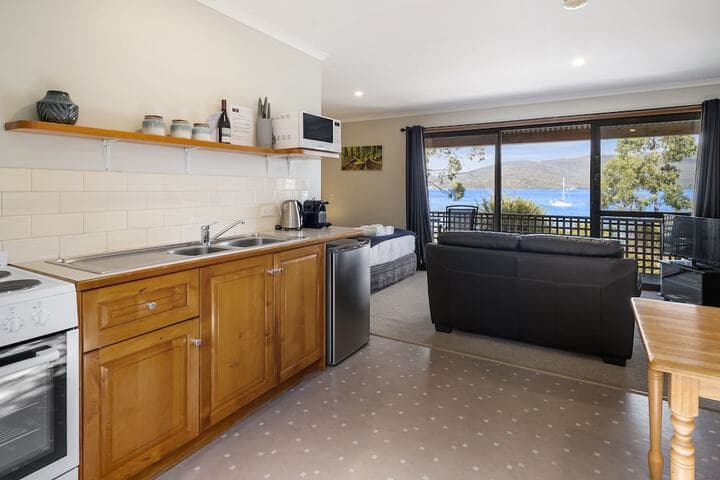 Driftwood Cottages photo 2