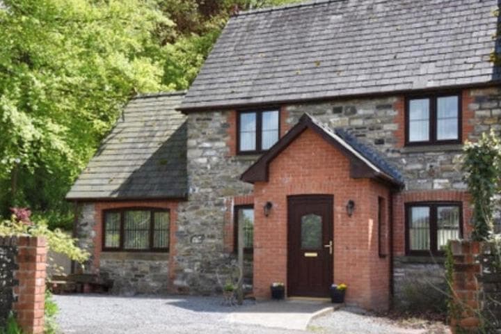 Tregib Mill Cottage photo 2