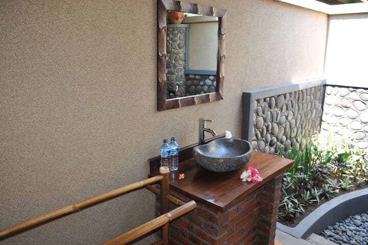 Van Karning Bungalow photo 5