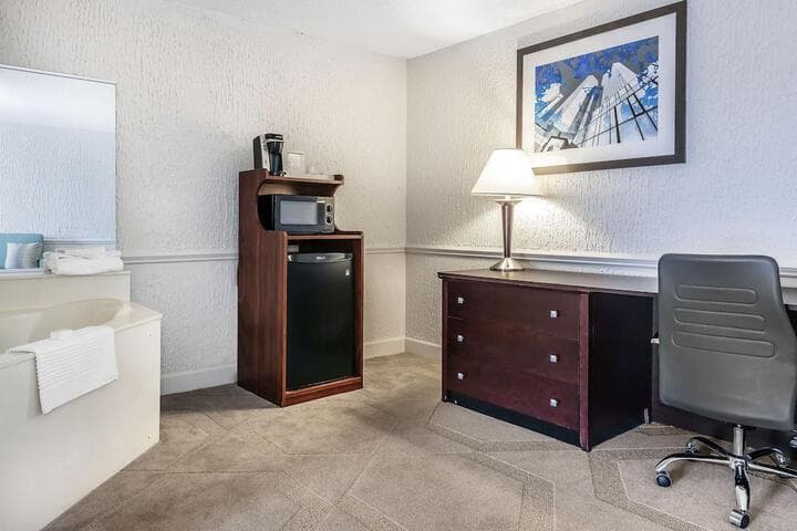 QUALITY SUITES photo 4