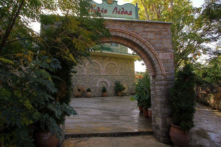 Lydia Lithos Houses photo 2