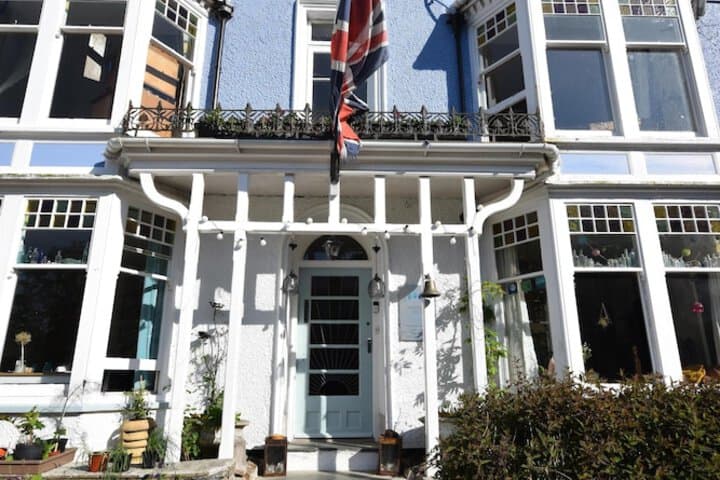 Newberry Beach Lodge photo 2