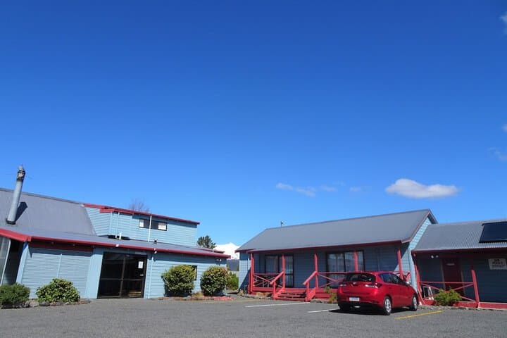 Adventure Lodge & Motel photo 5