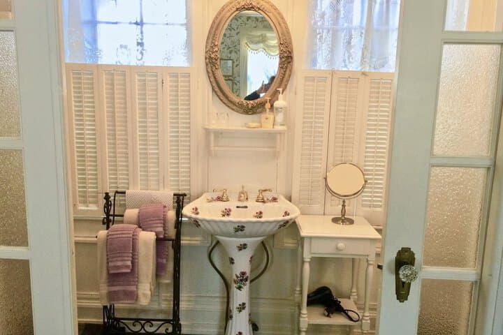 Shaw House Inn photo 5