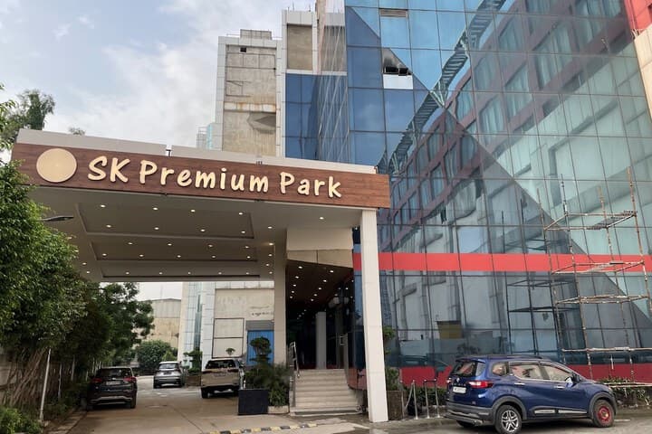 SK Premium Park at World Square Mall photo 2