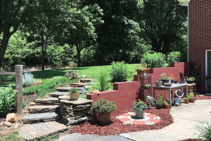 The Ashe Farm Bed & Breakfast photo 2