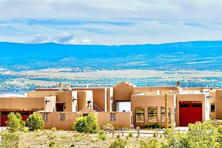 Abiquiu destination view