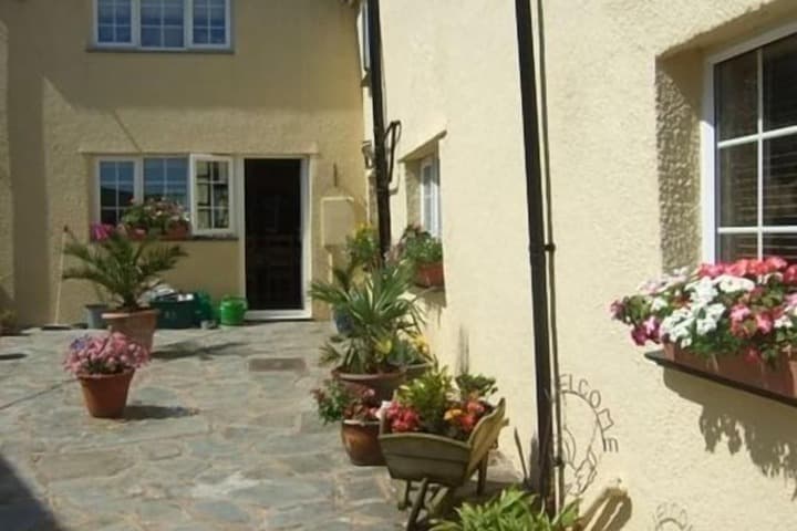 Frankaborough Farm Holiday Cottages photo 2