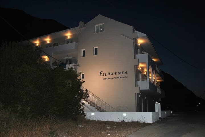 Filoxenia Hotel & Apartments photo 3