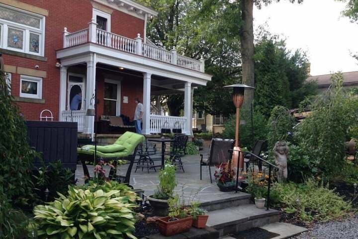 South Broadway Manor photo 3
