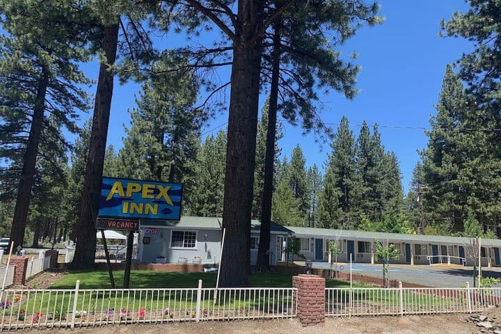 Apex Inn photo 5