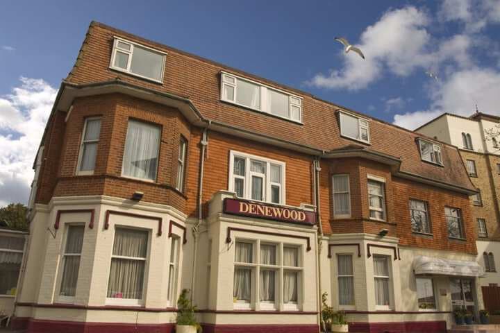 Denewood Hotel Guest Accomodation photo 3