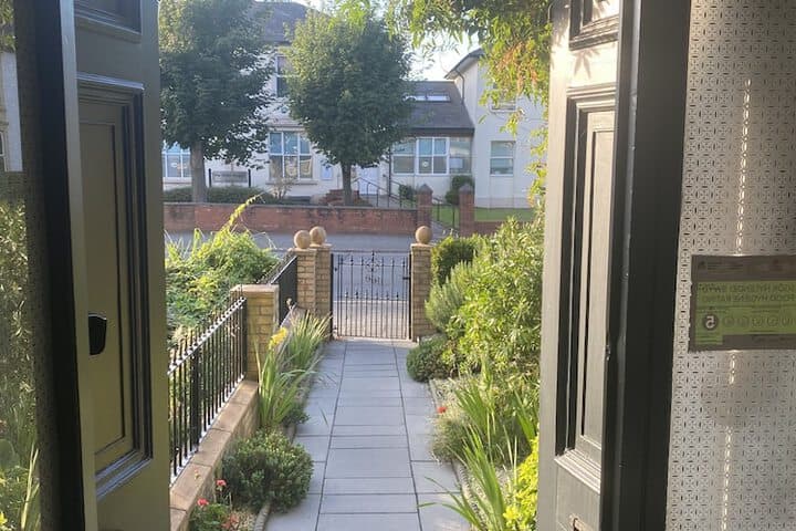 Number One Hundred B&B photo 2