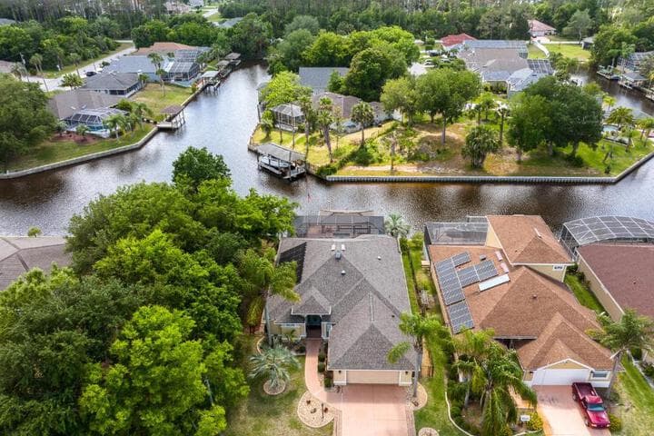 Splashing Dolphins 3 Bedrooms Private Pool Pet Friendly WiFi Sleeps 9 photo 5