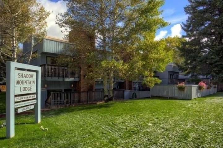 Shadow Mountain Lodge photo 2